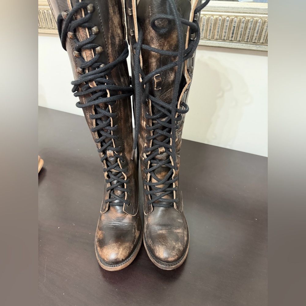 Freebird by Steven Grany Distressed Black and Brown Lace-Up Boots 7 - Picture 8 of 11
